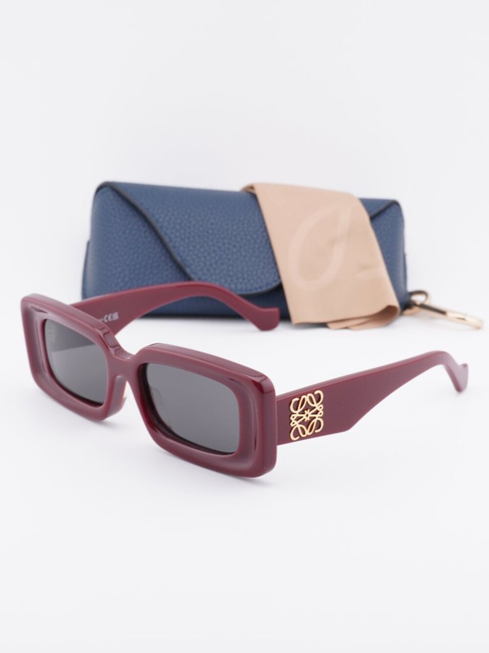 Loewe LW40102F 66A Square Sunglasses – Red\Grey
